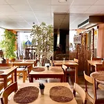 La Muntanya 3* リャフラン
