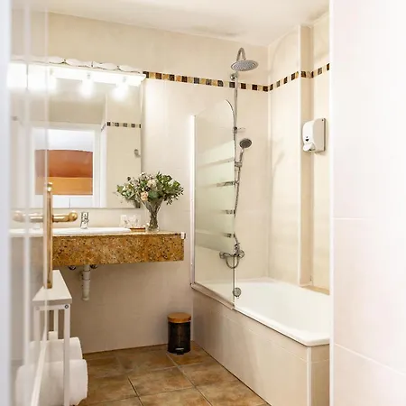 Hotel La Muntanya 3*